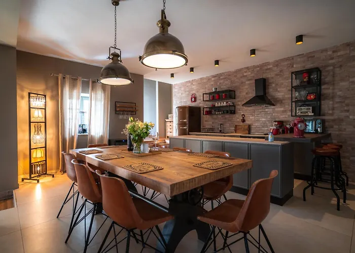 Moonlight 2 Villa Stuti